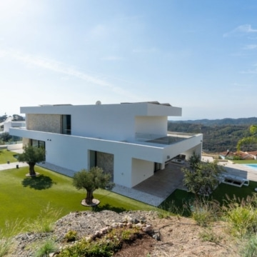 A villa with spectacular sea views in a gated community of Monte Mayor, Benahavís Picture 13