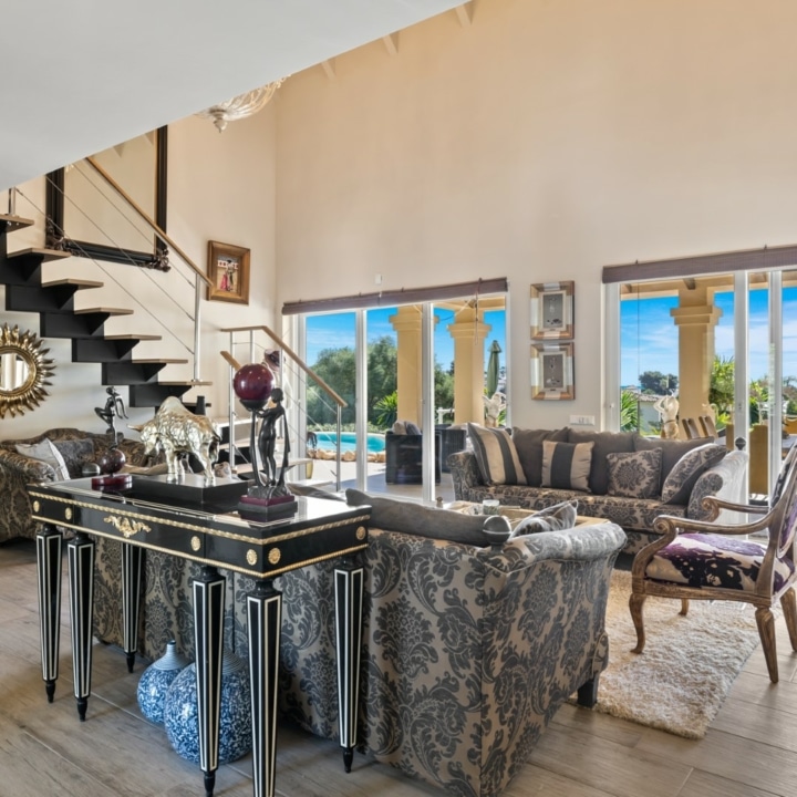 Charming villa with beautiful sea views in Calahonda, Mijas Costa Picture