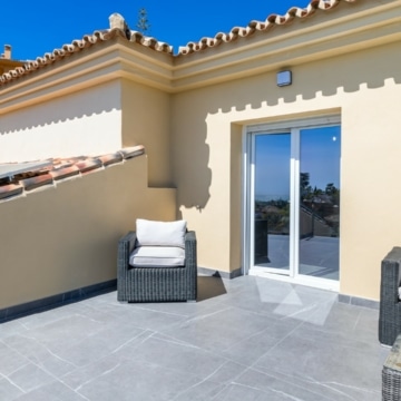 Charming villa with beautiful sea views in Calahonda, Mijas Costa Picture 27