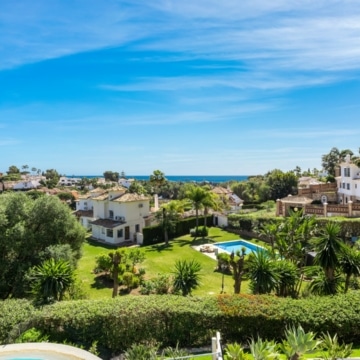 Charming villa with beautiful sea views in Calahonda, Mijas Costa Picture 28