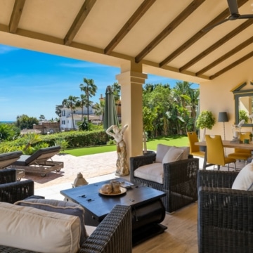 Charming villa with beautiful sea views in Calahonda, Mijas Costa Picture 31