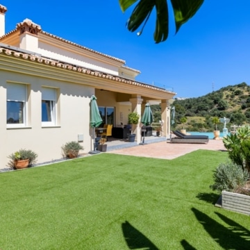 Charming villa with beautiful sea views in Calahonda, Mijas Costa Picture 36
