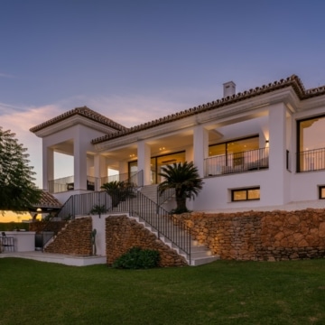 Spacious and majestic villa in the heart of Elviria, Marbella Picture 48