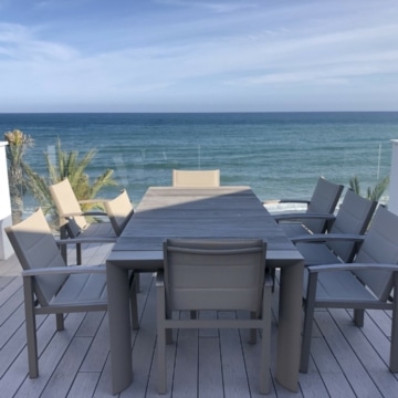 Modern contemporary frontline beach townhouse in Estepona Picture 20