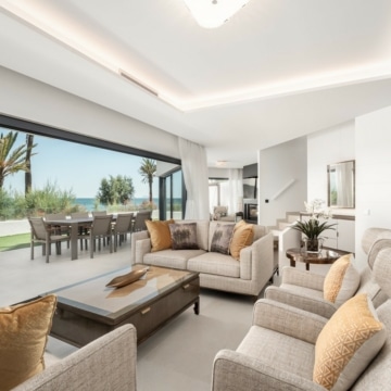 Modern contemporary frontline beach townhouse in Estepona Picture 0