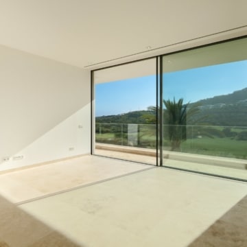 Exquisite villa exuding luxury and elegance in Finca Cortesin Golf Resort Picture 12