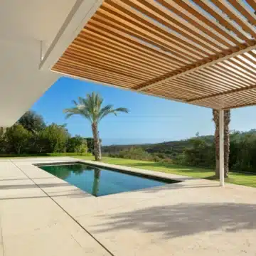 Exquisite villa exuding luxury and elegance in Finca Cortesin Golf Resort Picture 18