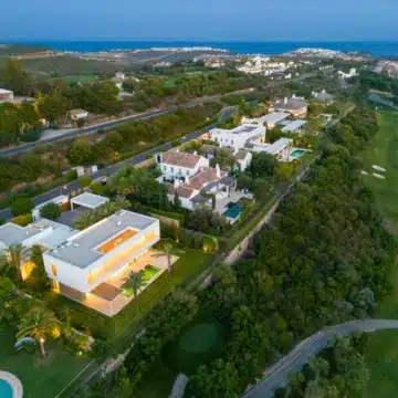 Exquisite villa exuding luxury and elegance in Finca Cortesin Golf Resort Picture 26