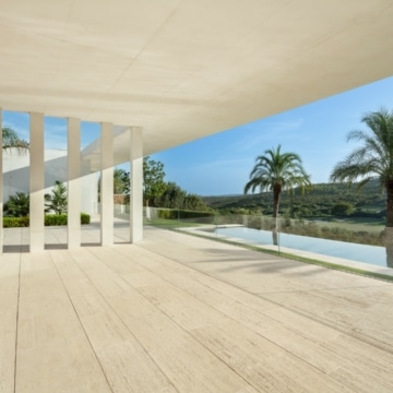 Stunning frontline golf villa boasting luscious garden in Finca Cortesin Golfside Picture 19