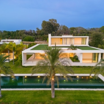 Stunning frontline golf villa boasting luscious garden in Finca Cortesin Golfside Picture 29