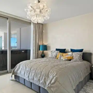 Modern luxury groundfloor apartment in Nueva Andalucia, Marbella Picture 3