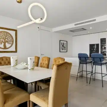 Modern luxury groundfloor apartment in Nueva Andalucia, Marbella Picture 36