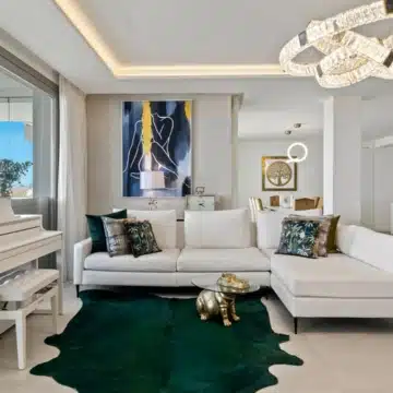 Modern luxury groundfloor apartment in Nueva Andalucia, Marbella Picture 30