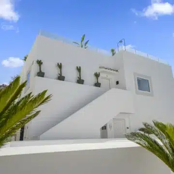 Charming penthouse with a modern scandinavian design in Nueva Andalucia, Marbella Picture 45