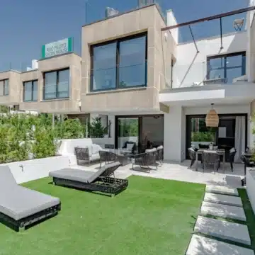 Modern living townhouse in the heart of Nueva Andalucia, Marbella Picture 39