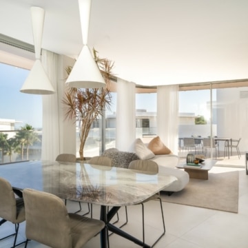 The Edge frontline beach penthouse in Estepona Picture 10