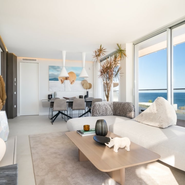 The Edge frontline beach penthouse in Estepona Picture