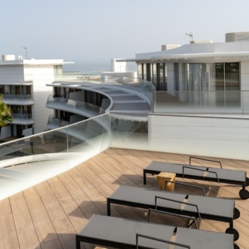 The Edge frontline beach penthouse in Estepona Picture 6