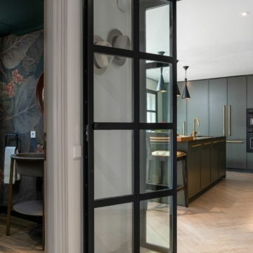 Elegant contemporary style penthouse in a prime location of La Heredia, Benahavis Picture 13