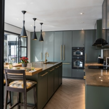 Elegant contemporary style penthouse in a prime location of La Heredia, Benahavis Picture 15