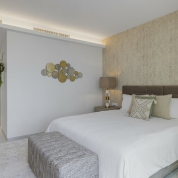 Newly built apartment in Real De La Quinta, Benahavis Picture 11