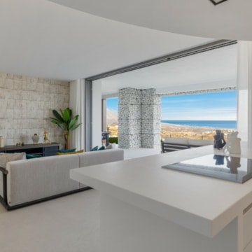 Newly built stylish groundfloor apartment in Real De La Quinta, Benahavis Picture 24