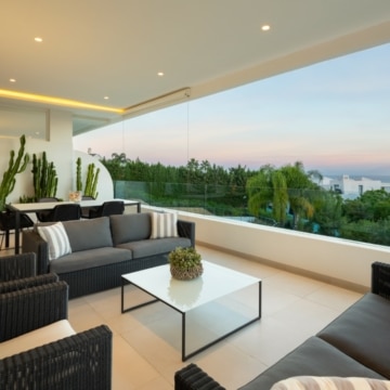 Beautiful duplex penthouse in the prestigious location of Sierra Blanca,Marbella Golden Mile Picture 15