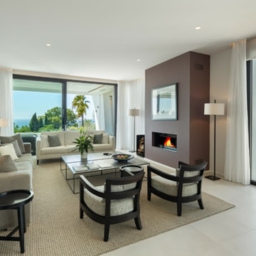 Beautiful duplex penthouse in the prestigious location of Sierra Blanca,Marbella Golden Mile Picture 4
