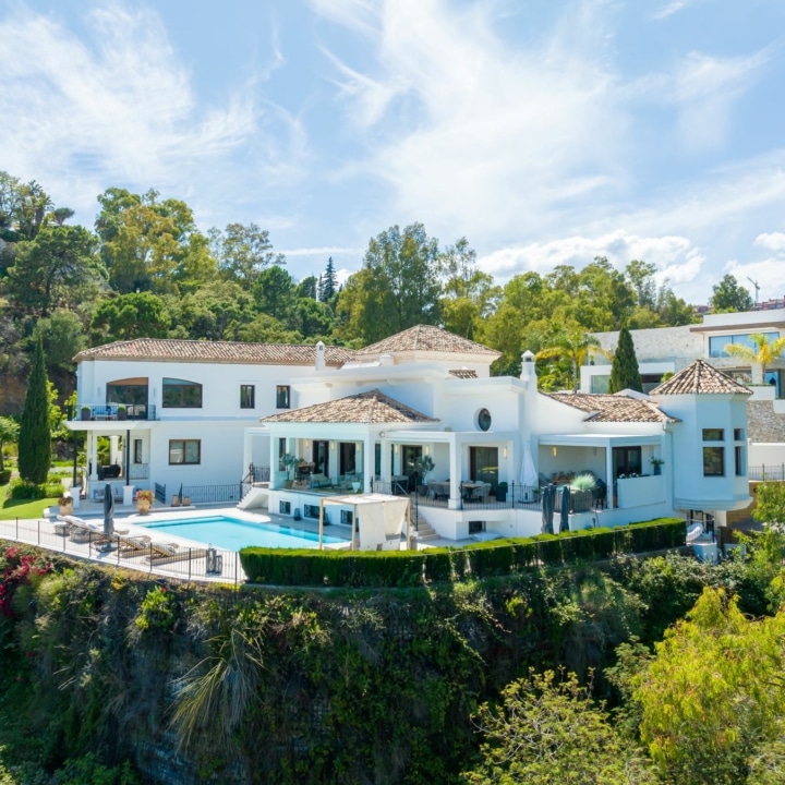 Beautiful large family villa in the gated community of El Herrojo Alto, Benahavis Picture