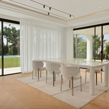 New built villa in the most prestigious location of Marbella Golden Mile, Marbella Picture 19