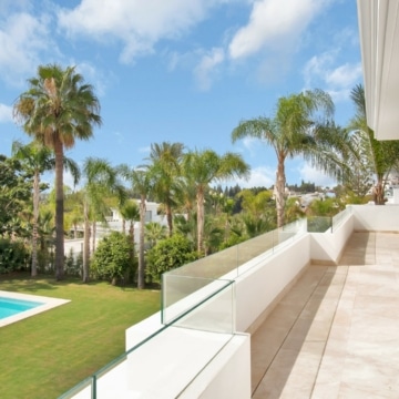 New built villa in the most prestigious location of Marbella Golden Mile, Marbella Picture 40