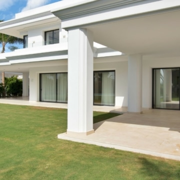 New built villa in the most prestigious location of Marbella Golden Mile, Marbella Picture 58