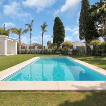 New built villa in the most prestigious location of Marbella Golden Mile, Marbella Picture 62