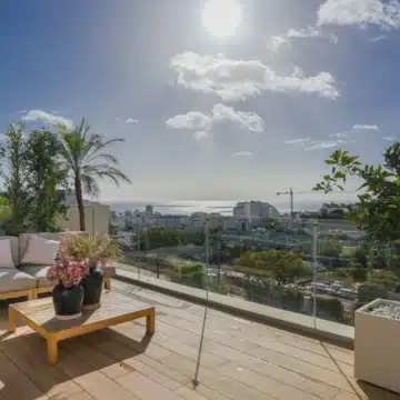 Brand new penthouse with mesmerizing views in the prestigious location of Las Mesas, Estepona Picture 10