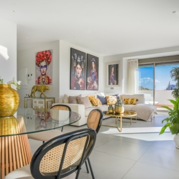 Brand new penthouse with mesmerizing views in the prestigious location of Las Mesas, Estepona Picture 7