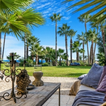 Enchanting villa with stunning sea views in a serene location of Estepona Picture 30