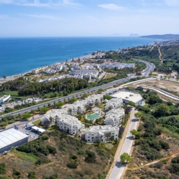 Lovely apartment with a great layout offering 3 bedrooms, great terrace and sea views in Mala Kai Estepona Picture 15