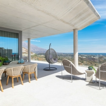 Luxury penthouse with stunning panoramic views of the mediterranean sea in Real de La Quinta, Benahavis Picture 44