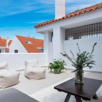 Luxury duplex penthouse in a gated and secure urbanization of La Maestranza, Nueva Andalucia Picture 9