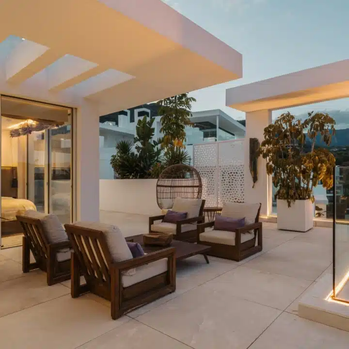 Luxury 3 bedroom duplex penthouse with stunning panoramic views in Palo Alto, Ojen Picture