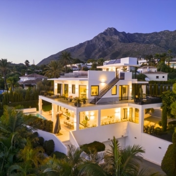 Stunning modern villa nestled in the heart of Nagueles, Marbella Golden Mile Picture 23