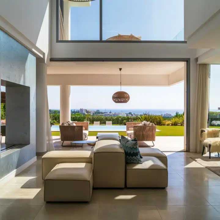 Magnificent villa with panoramic sea views in Santa Clara Golf, Marbella Picture