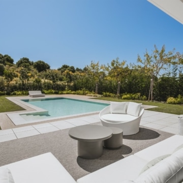 King’s Hills – Nine luxury villas in the prime residential area of El Paraiso, Estepona Picture 0