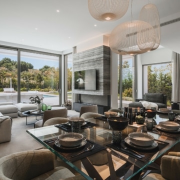 King’s Hills – Nine luxury villas in the prime residential area of El Paraiso, Estepona Picture 1