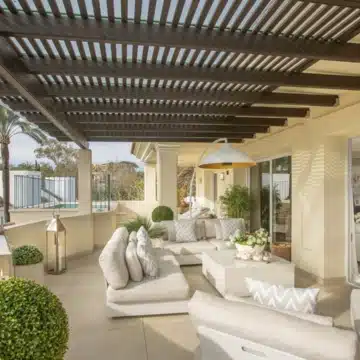 Stunning duplex penthouse with views of the golf course in Las Alamandas, Nueva Andalucia Picture 24