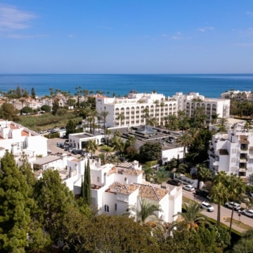 Duplex penthouse with panoramic views in Alcazaba Gardens, Puerto Banus Picture 27