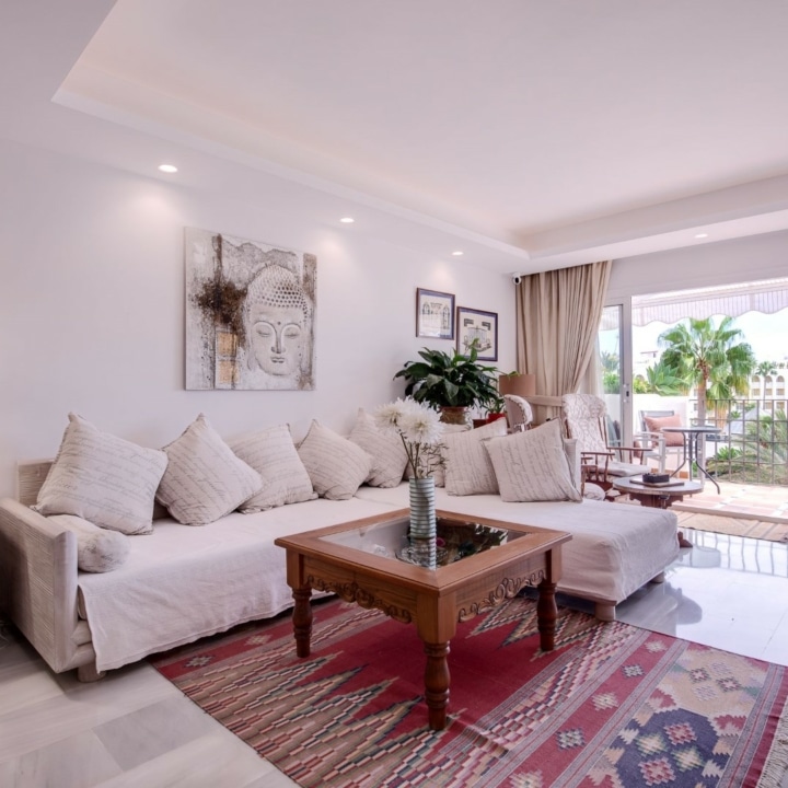 Duplex penthouse with panoramic views in Alcazaba Gardens, Puerto Banus Picture