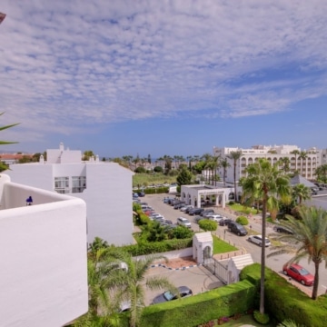 Duplex penthouse with panoramic views in Alcazaba Gardens, Puerto Banus Picture 10