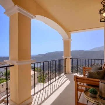 Beautiful villa with breath-taking sea views in Sierra Blanca Country Club, Istan Picture 16