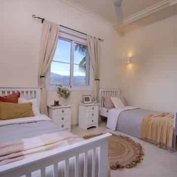 Beautiful villa with breath-taking sea views in Sierra Blanca Country Club, Istan Picture 26
